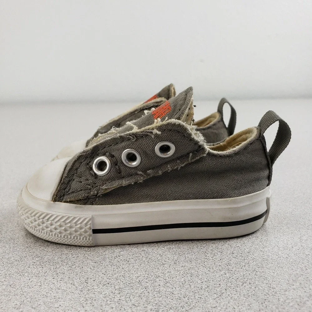 Converse Unisex Kids Gray All Star 7K 06‎ 12 S48 Sneaker Shoes Size 2